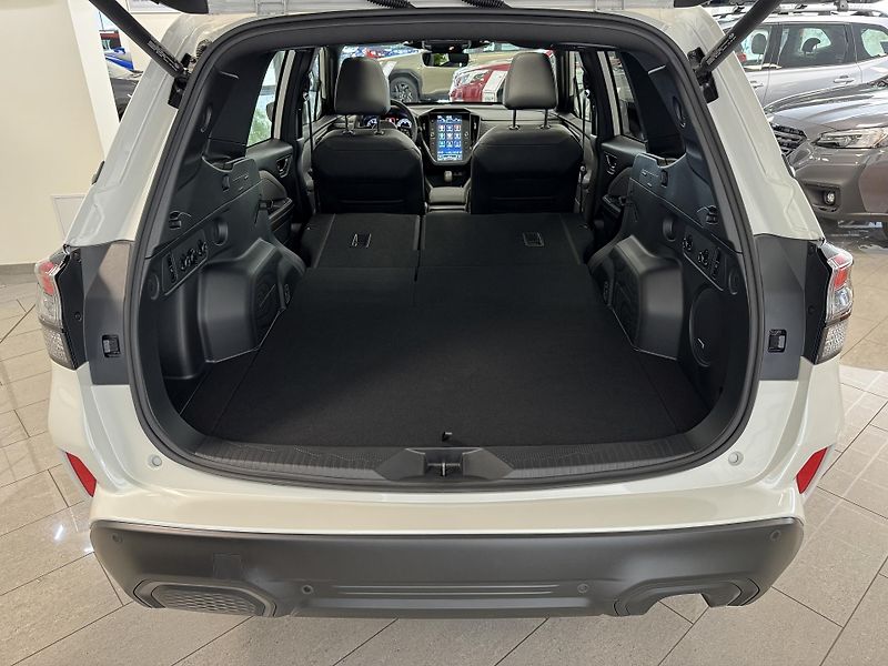 Subaru Forester Field Lineartronic - fotka 20 z 23