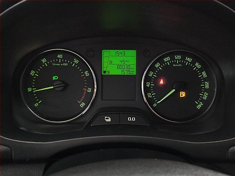 Škoda Fabia (2010) 1.2 TSI, Serv.kniha - fotka 11 z 14