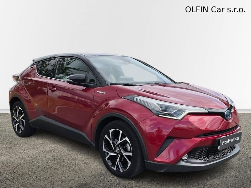 Toyota C-HR Hybrid 1.8 E-CVT Selection - fotka 5 z 26