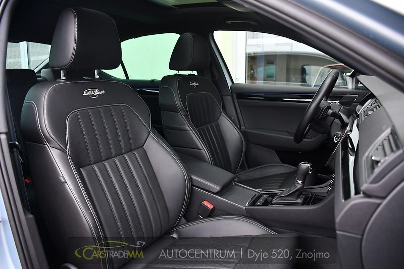 Škoda Superb 2,0TSi 206KW L&K K360 WEBASTO - fotka 17 z 61