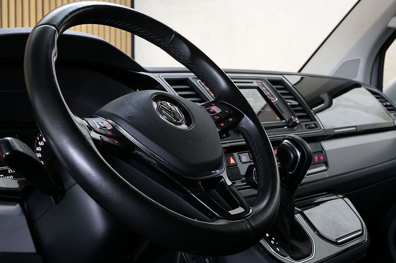 Volkswagen Multivan 2.0TDI 146KW DSG 4x4 Highline - fotka 16 z 30