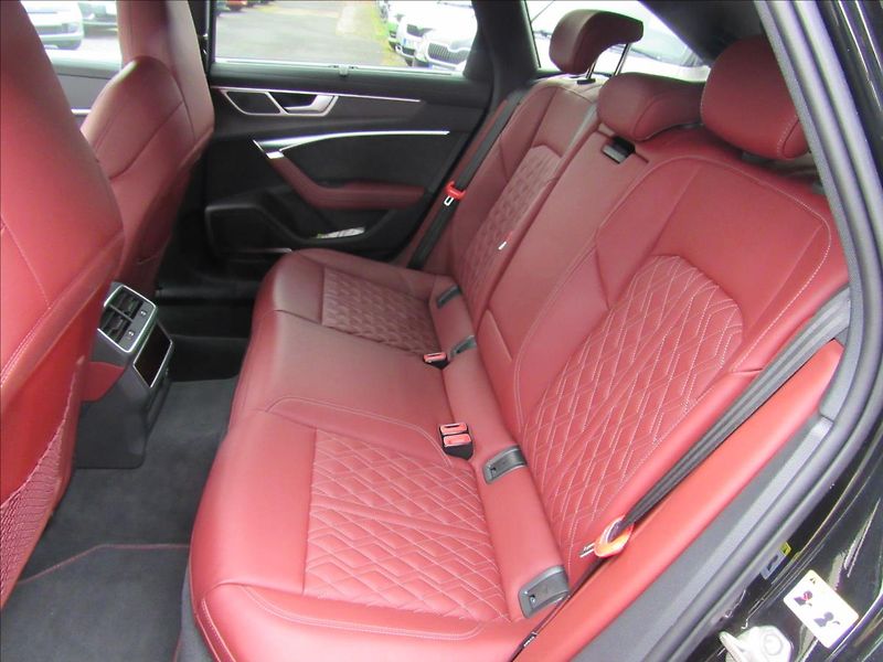 Audi S6 3,0 TDI 253kW Avant Quattro - fotka 10 z 37
