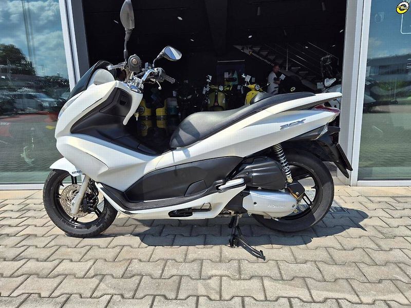 Honda PCX 125 (2011) - fotka 7 z 24