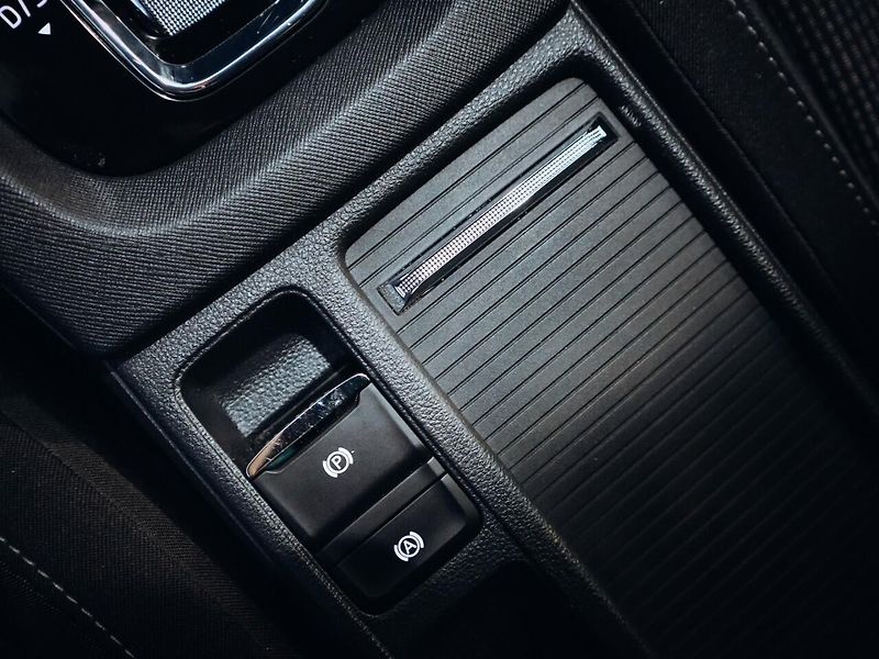 Škoda Octavia 2.0 TDI 110kW DSG Ambition - fotka 25 z 29