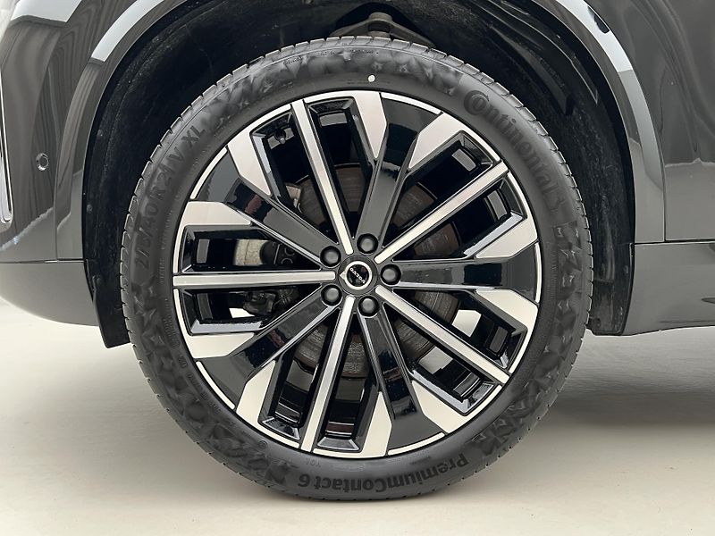 Volvo XC90 T8 AWD RECHARGE PLUS DARK AUT - fotka 15 z 48