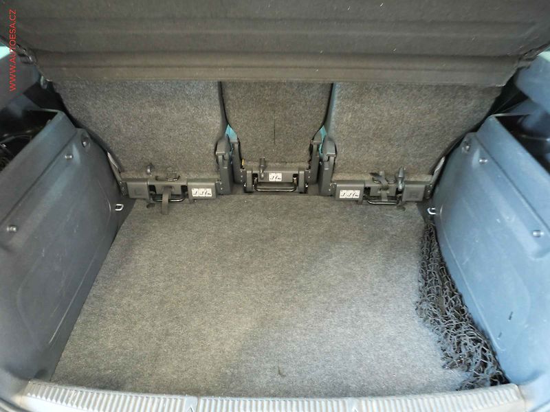 Škoda Roomster (2010) 1.4TSI, 1.maj,ČR, AC, park - fotka 7 z 17