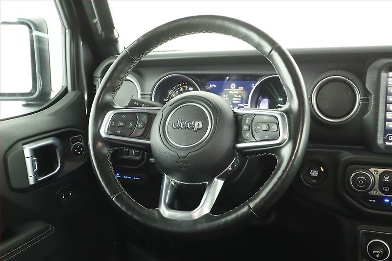 Jeep Wrangler (2021) 4xe PHEV - fotka 16 z 16