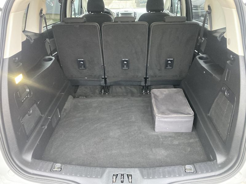 Ford S-MAX (2020) 2.0TDCi 140kW servis Ford - fotka 21 z 28