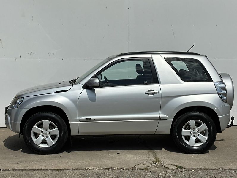 Suzuki Grand Vitara 2.4 VVT 124kW AT JLX-E Limited - fotka 8 z 19