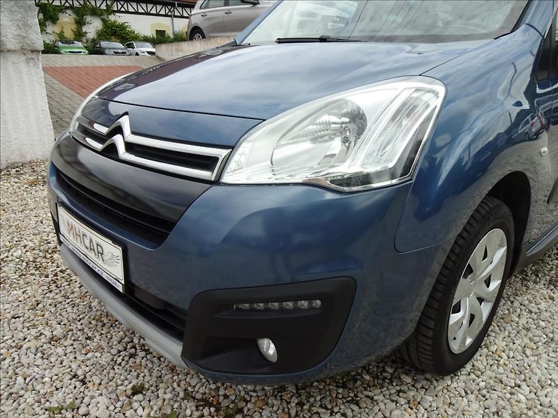 Citroën Berlingo 1,6 HDI 73kW - fotka 12 z 44