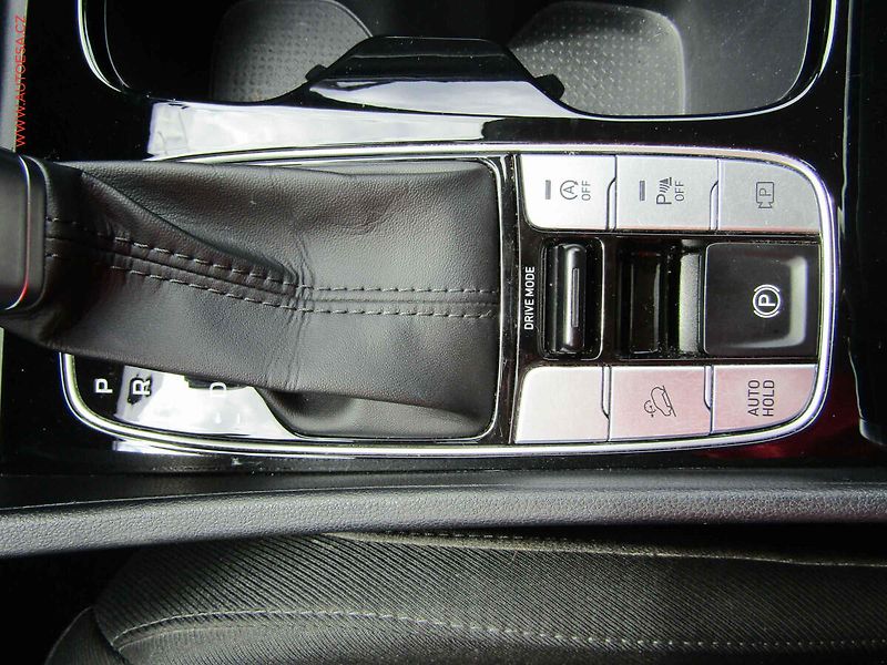 Hyundai Tucson (2022) 1.6i, AC, LED, navi - fotka 15 z 19