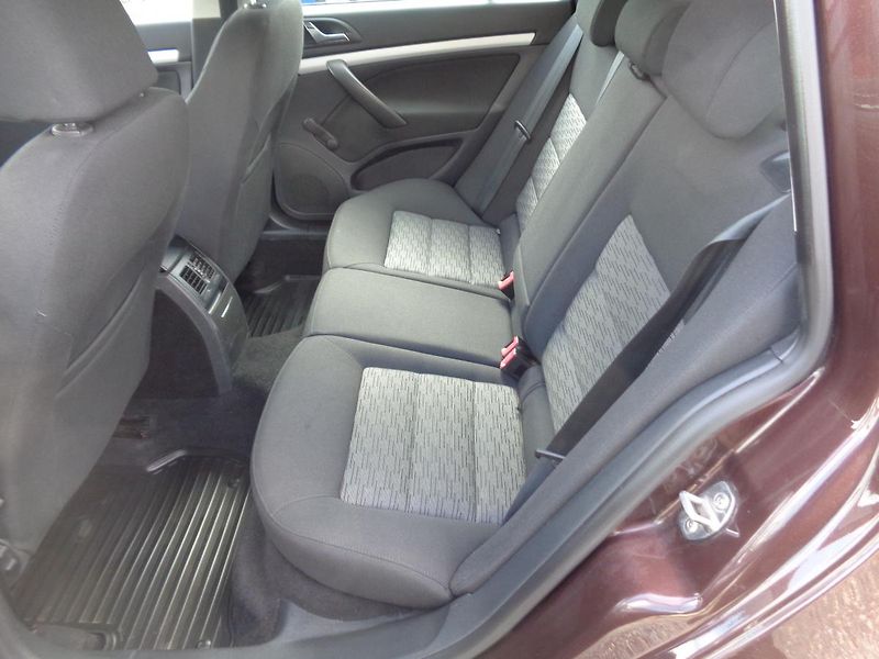 Škoda Octavia 1,6 TDI - fotka 11 z 17