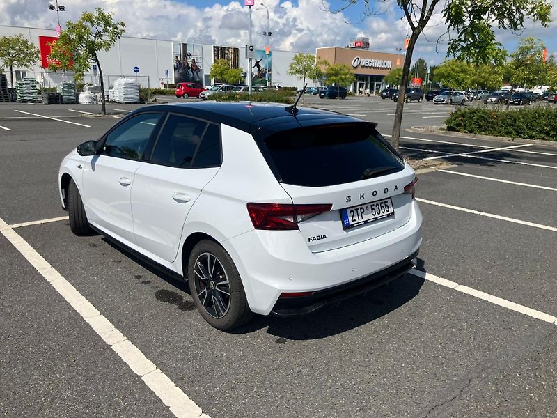 Škoda Fabia (2024) 1.0 TSI Monte Carlo - fotka 11 z 27
