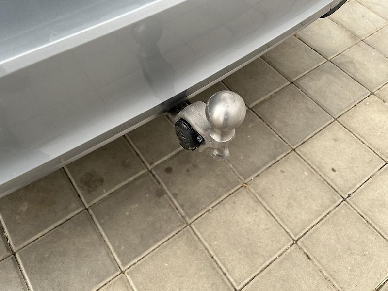 Škoda Superb 2.0 TDI L & K - fotka 29 z 30