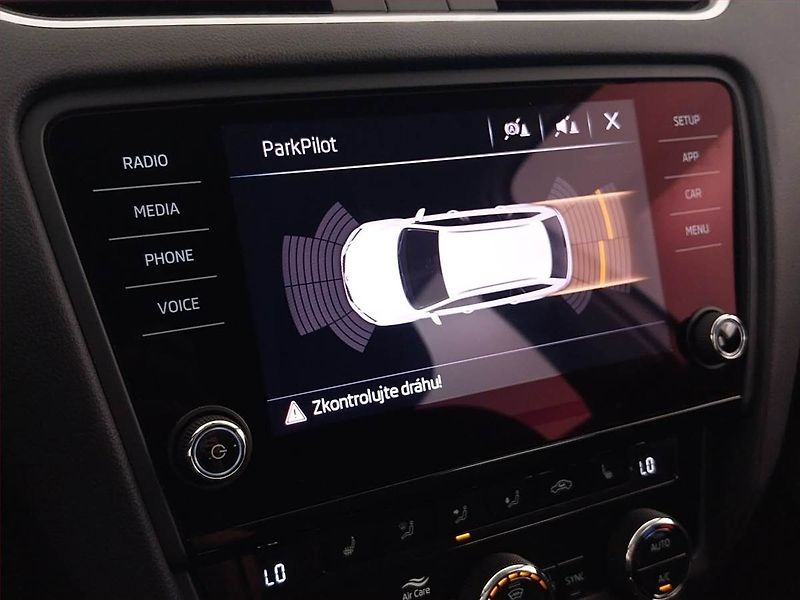 Škoda Octavia (2019) Style 1.6 TDI, Serv.kniha - fotka 23 z 32