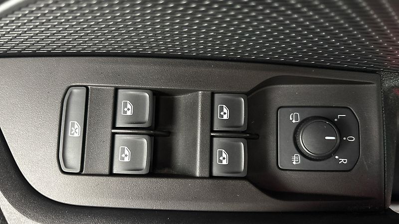 Škoda Octavia 1.5 TSI Style - fotka 21 z 25
