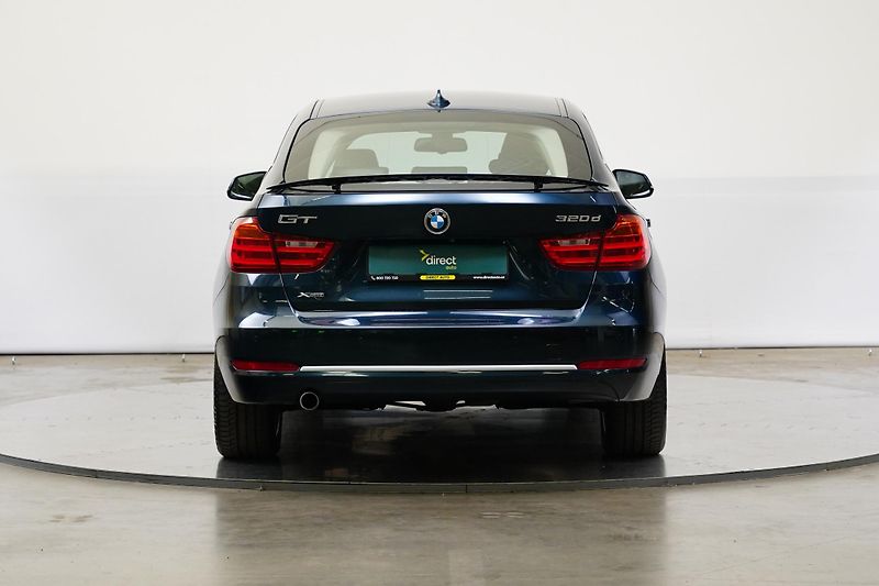 BMW Řada 3 - fotka 6 z 28