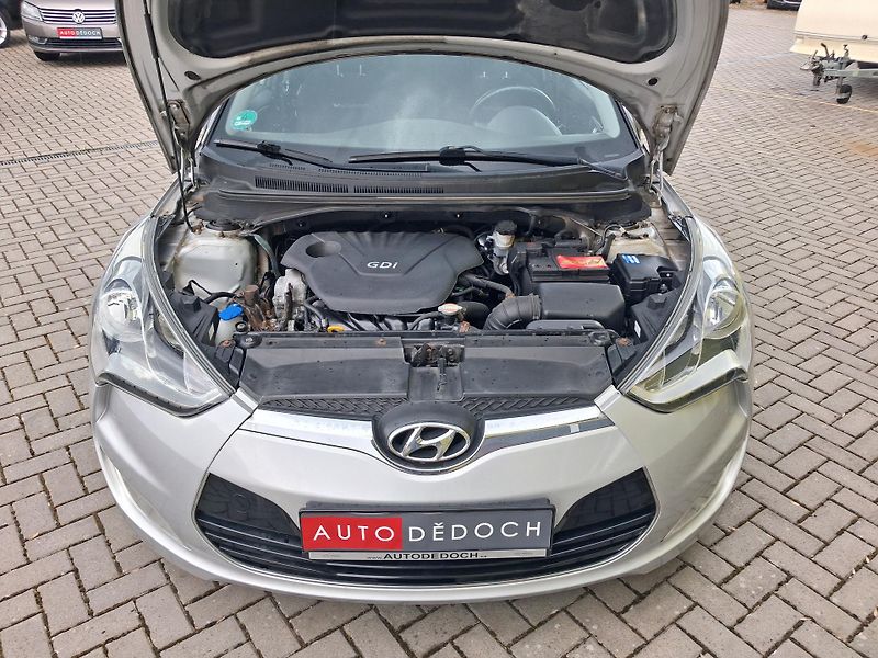 Hyundai Veloster (2011) 1,6GDi SERVISKA NOVÁSTK 2xKOLA - fotka 23 z 33