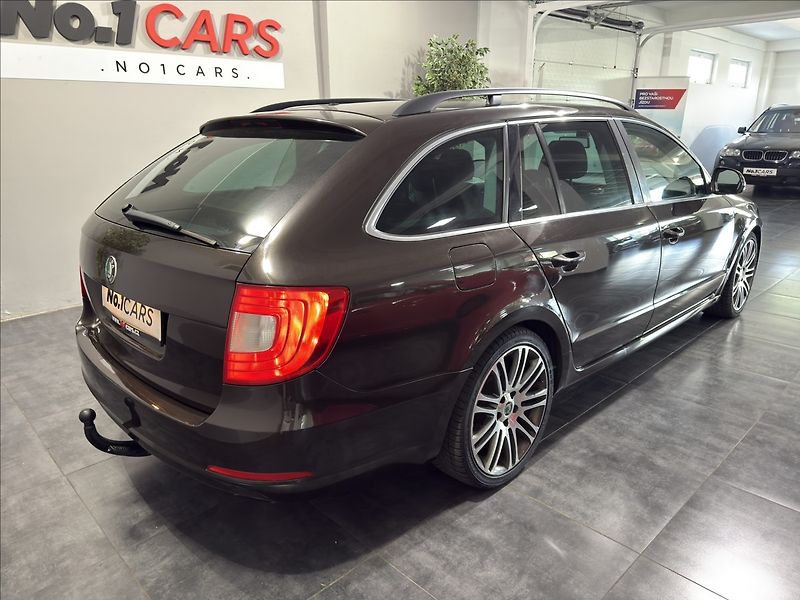 Škoda Superb 2,0   TDI 4X4 125KW ELEGANCE - fotka 5 z 31