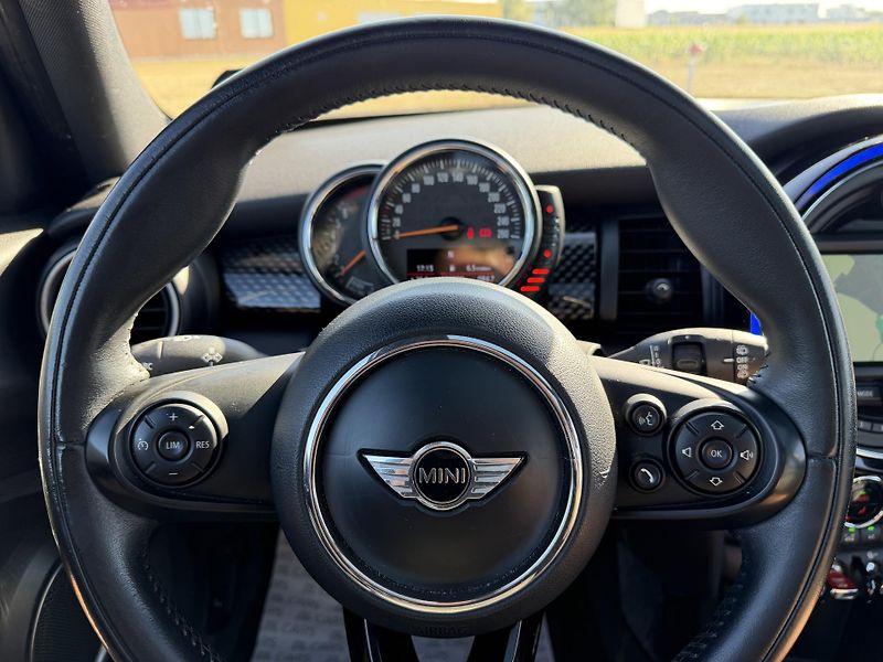 Mini Cooper S 2.0i LED PANORAMA NAVI KŮŽE - fotka 17 z 46