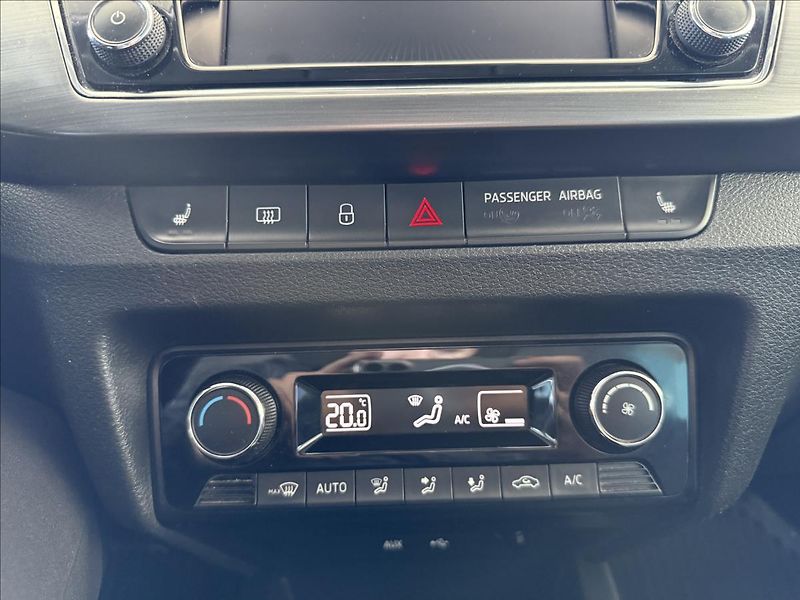 Škoda Fabia 1,2   TSI,JOY,1.MAJ,SERVISKA - fotka 20 z 26