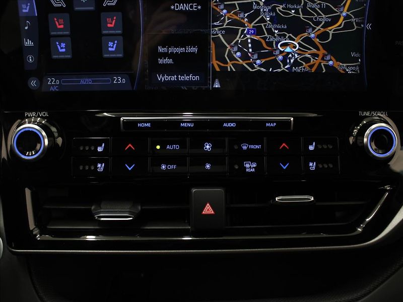 Toyota Highlander 2,5 Hybrid Exclusice 7-m. DPH - fotka 18 z 22