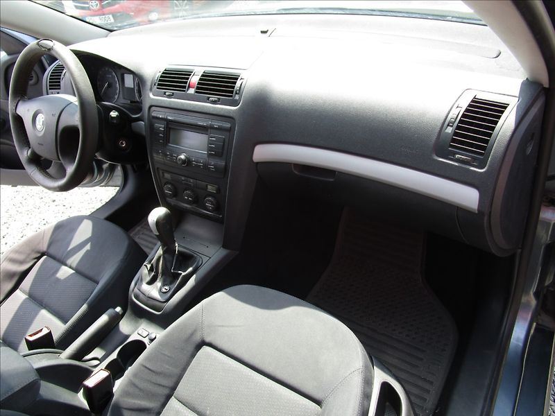 Škoda Octavia Combi 1.9TDi 4x4, aut. Klima - fotka 15 z 38