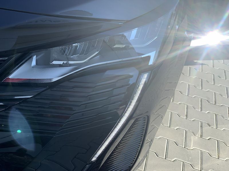 Peugeot 3008 ALLURE PACK 1.6 PHEV 165kW AT8 - fotka 26 z 29