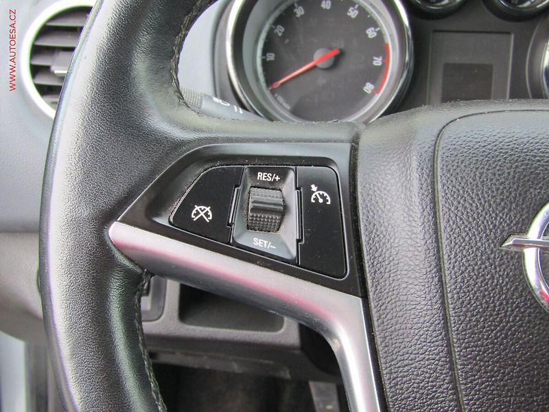 Opel Meriva (2011) 1.4T, AC, temp, park.asist - fotka 15 z 16