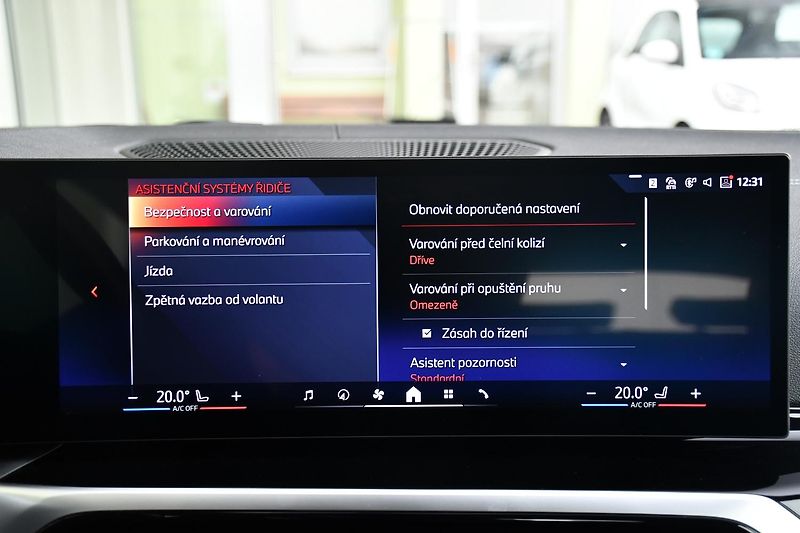 BMW i4 eDrive40 97,4%SoH. - fotka 30 z 39