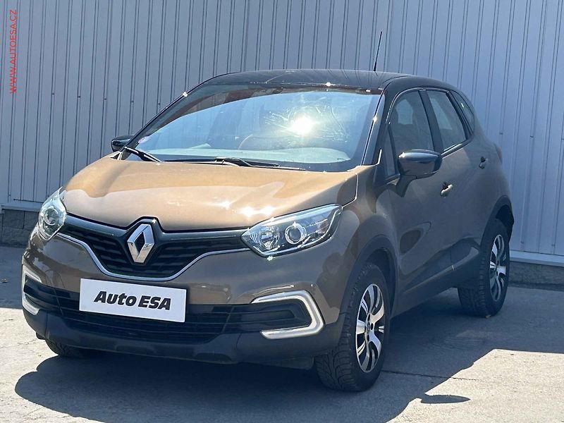 Renault Captur (2017) 1.2 TCe, Park. čidla, tempo - fotka 3 z 14