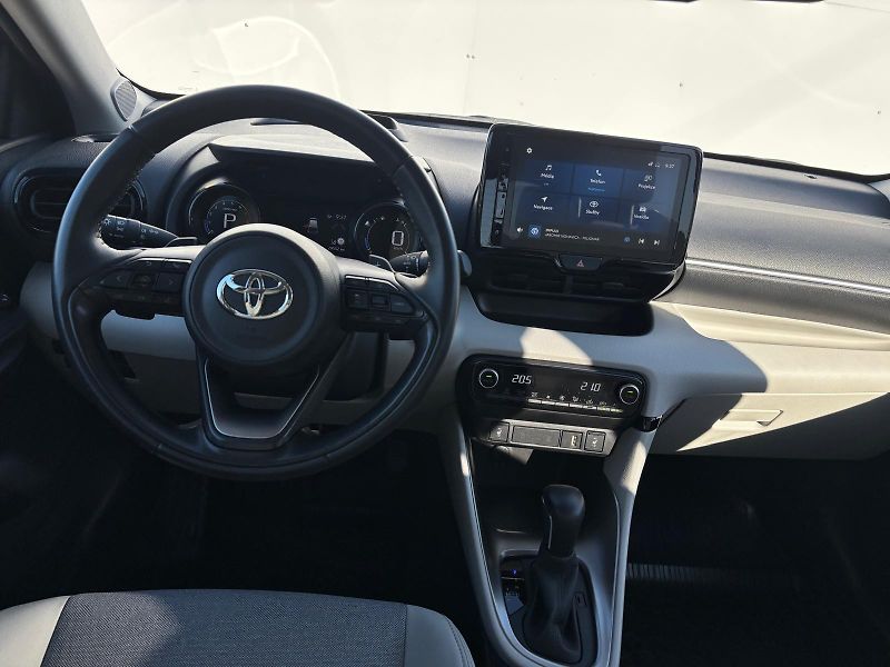 Toyota Yaris 1.5 Dynamic Force Executive AT - fotka 14 z 29