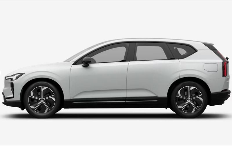 Volvo EX60 (2026) PURE ELECTRIC PLUS  - fotka 6 z 16
