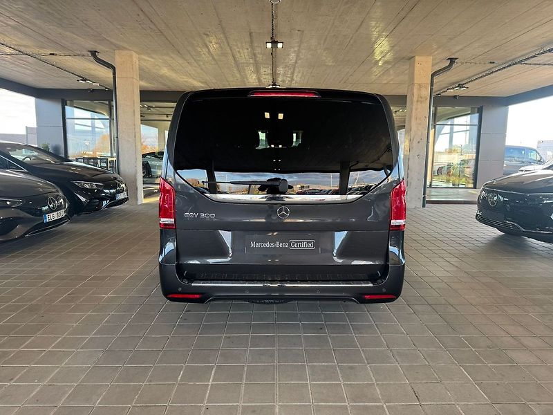 Mercedes-Benz EQV 300 L - fotka 6 z 20