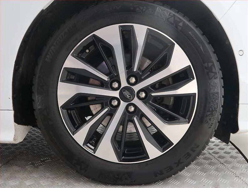 Ford S-MAX (2022) Titanium Hybrid - fotka 15 z 24