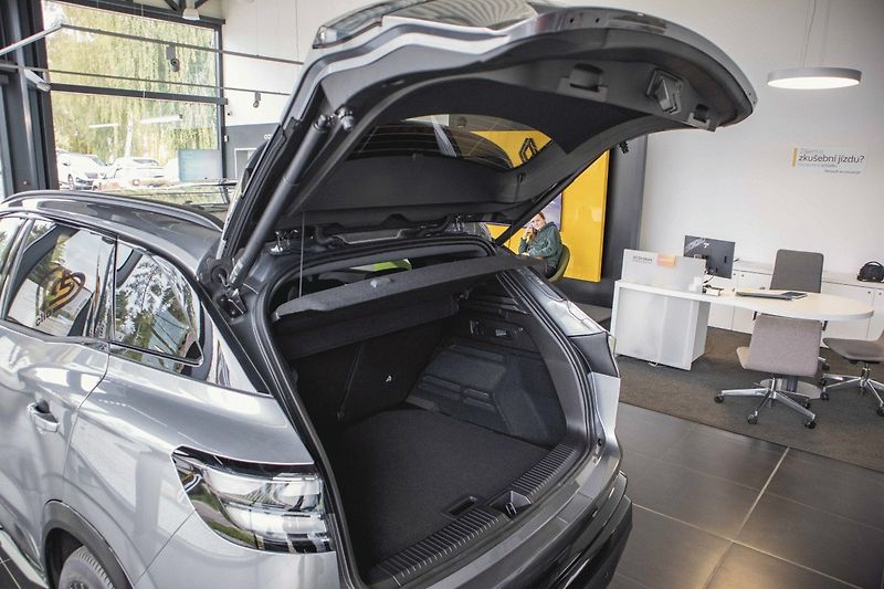 Renault Austral (2026) esprit Alpine mild hybrid 150 - fotka 9 z 45
