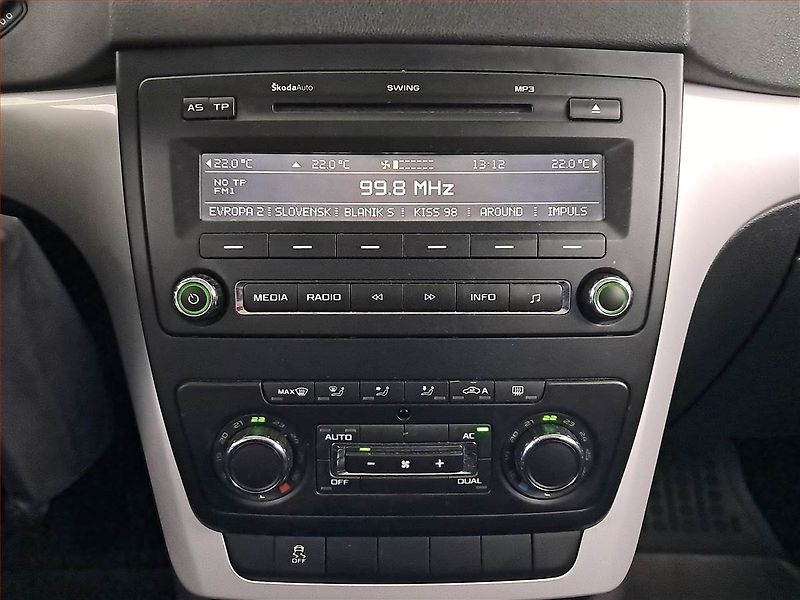 Škoda Yeti (2012) 2.0 TDI, Tempomat - fotka 12 z 16