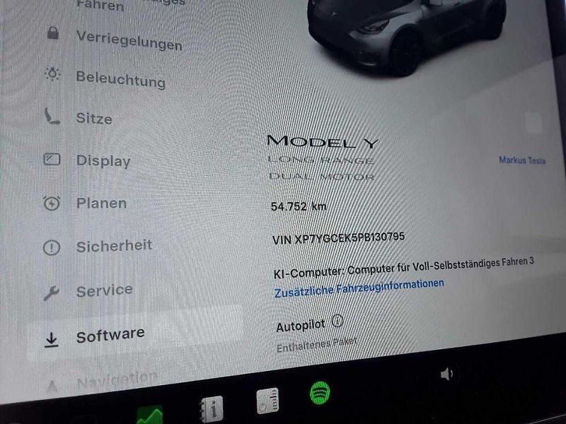 Tesla Model Y LONG RANGE DUAL MOTOR TZ 94% - fotka 8 z 9