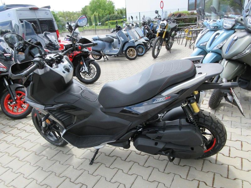 Aprilia (2026) SR GT 400 - fotka 5 z 13