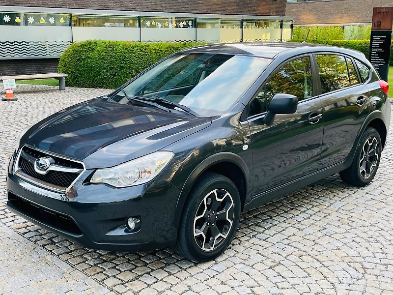 Subaru XV 2.0i 4x4 110KW MANUÁL SERVISKA - fotka 4 z 45