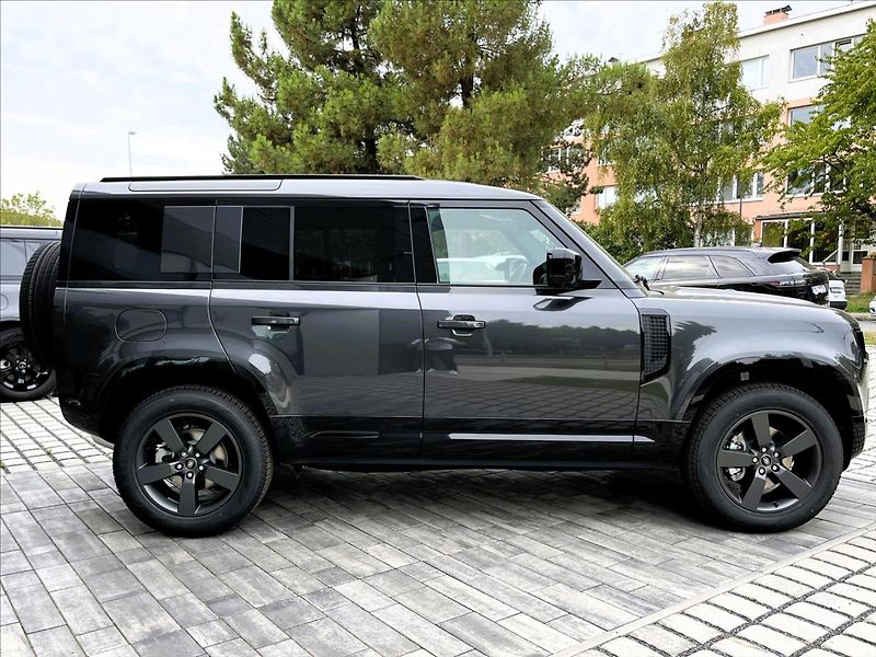 Land Rover Defender (2026) 110 D250 X-DYNAMIC SE - fotka 10 z 34