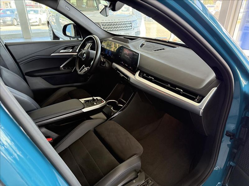 BMW X1 2,0   150 kW,ZÁRUKA,M,xDrive,1 - fotka 9 z 42