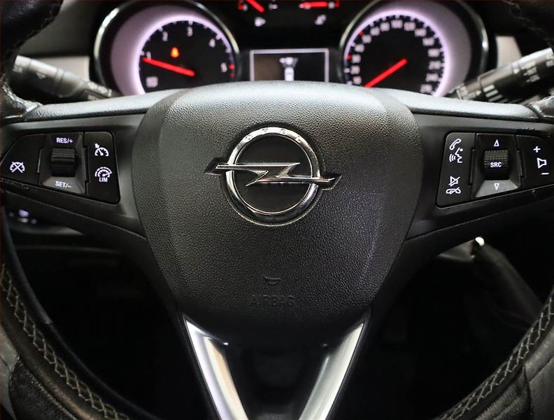 Opel Astra (2019) 1.6 CDTI, Serv.kniha, Navi - fotka 17 z 17