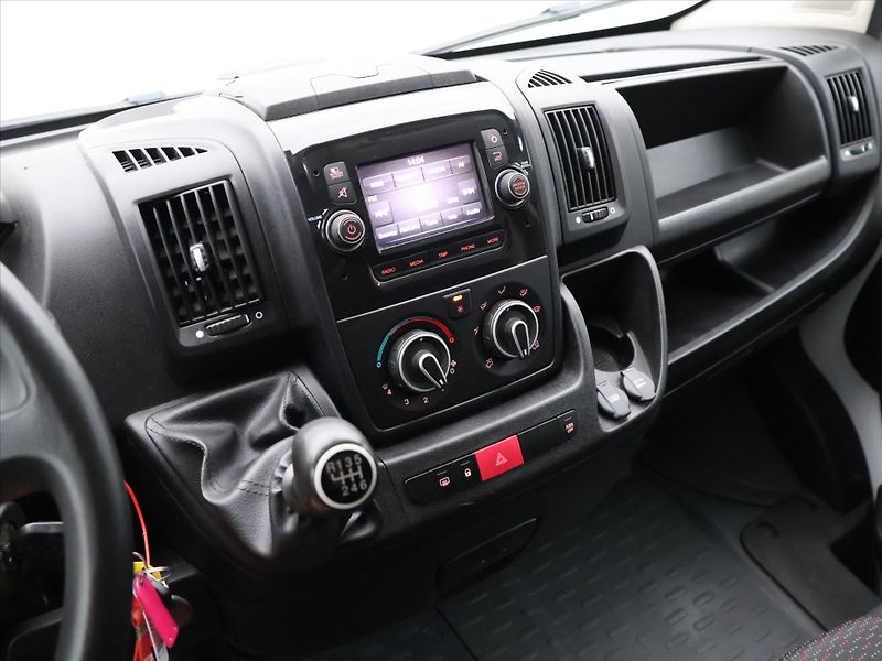 Peugeot Boxer 2,2 HDI 103 kW L4H2 DPH CZ - fotka 15 z 25