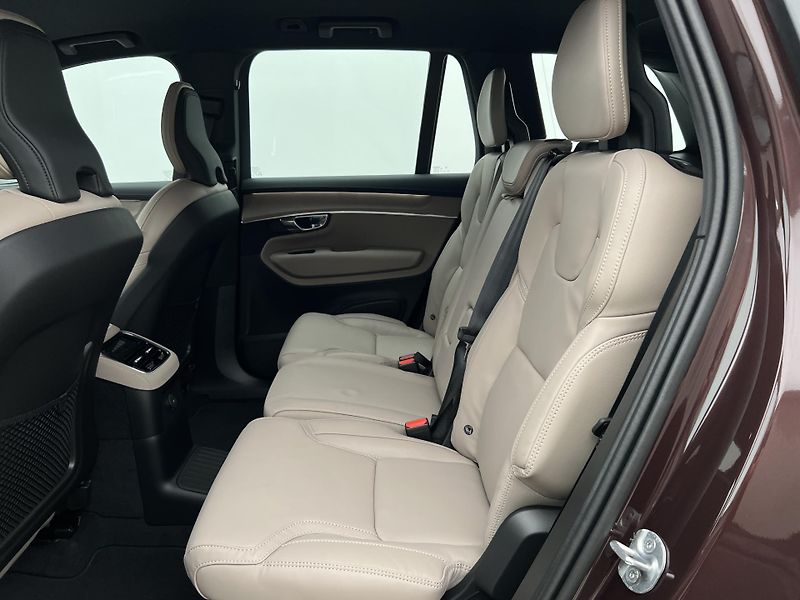 Volvo XC90 (2026) T8 AWD PLUS BRIGHT - fotka 3 z 47