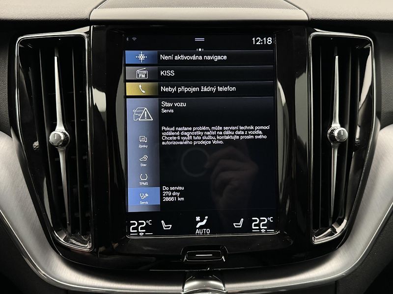 Volvo XC60 B4 AWD MOMENTUM PRO AUT CZ - fotka 36 z 37