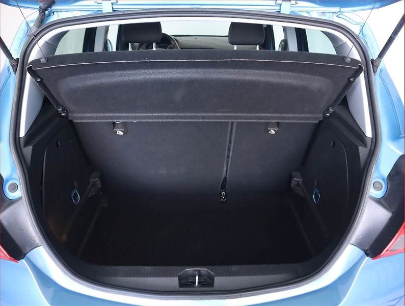 Opel Corsa (2017) 1.4, Automat, Serv.kniha - fotka 14 z 17