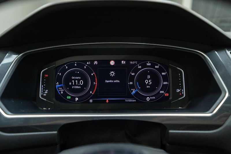 Volkswagen Tiguan Allspace (2019) 2.0 TSI 162 kW 4Motion R-Line - fotka 12 z 30