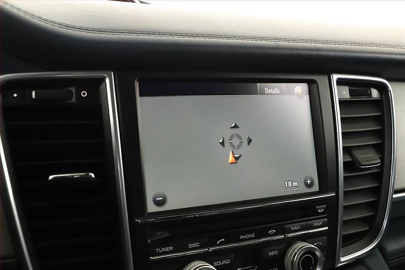 Porsche Panamera (2011) V6 - fotka 13 z 19