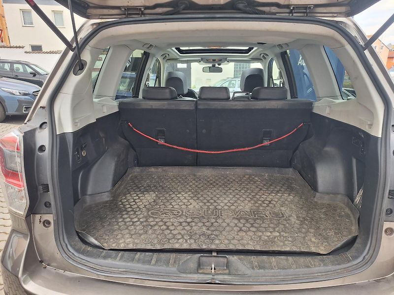 Subaru Forester (2017) XT Sport - fotka 23 z 35